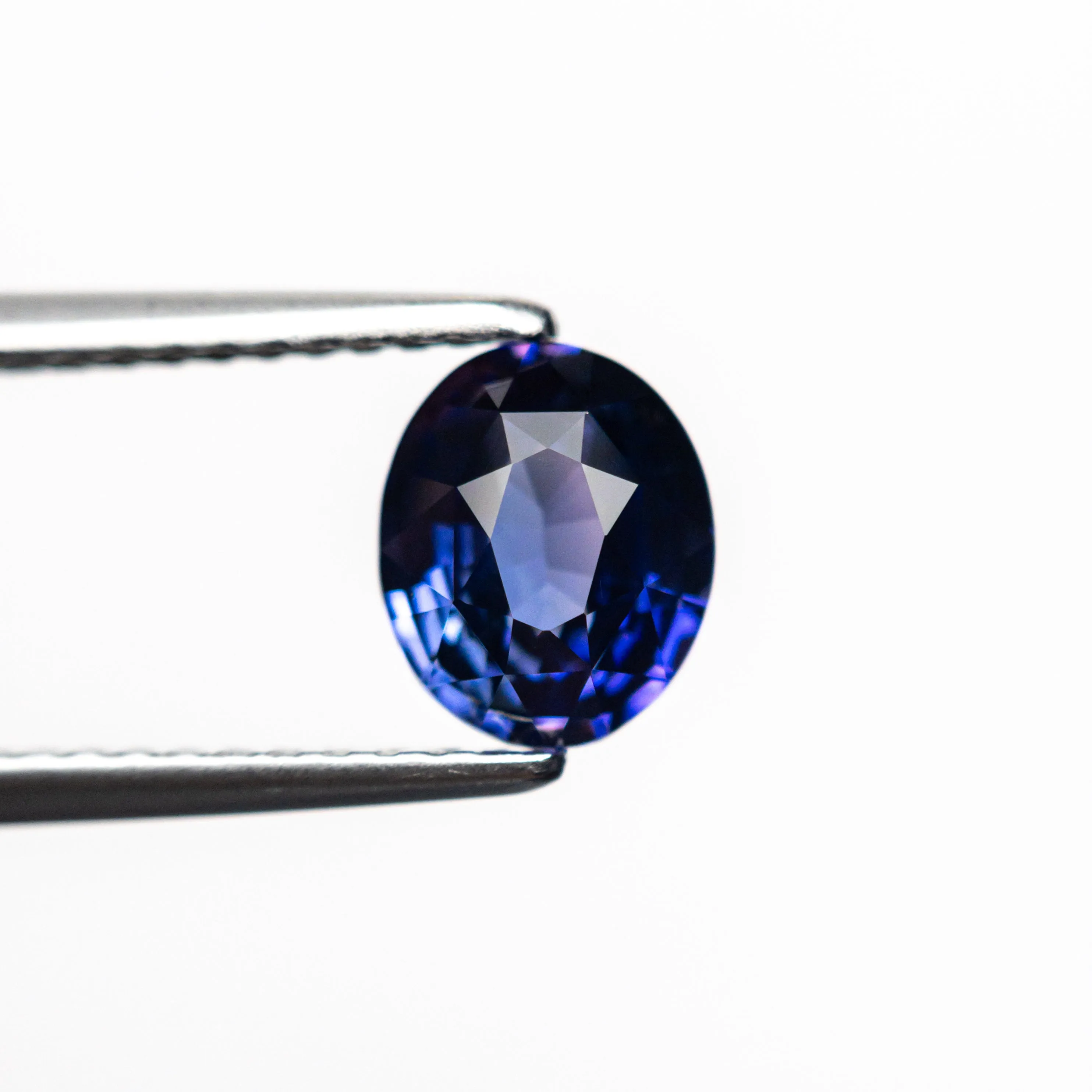 1.52ct 7.08x5.92x4.20mm Oval Brilliant Sapphire 24399-01