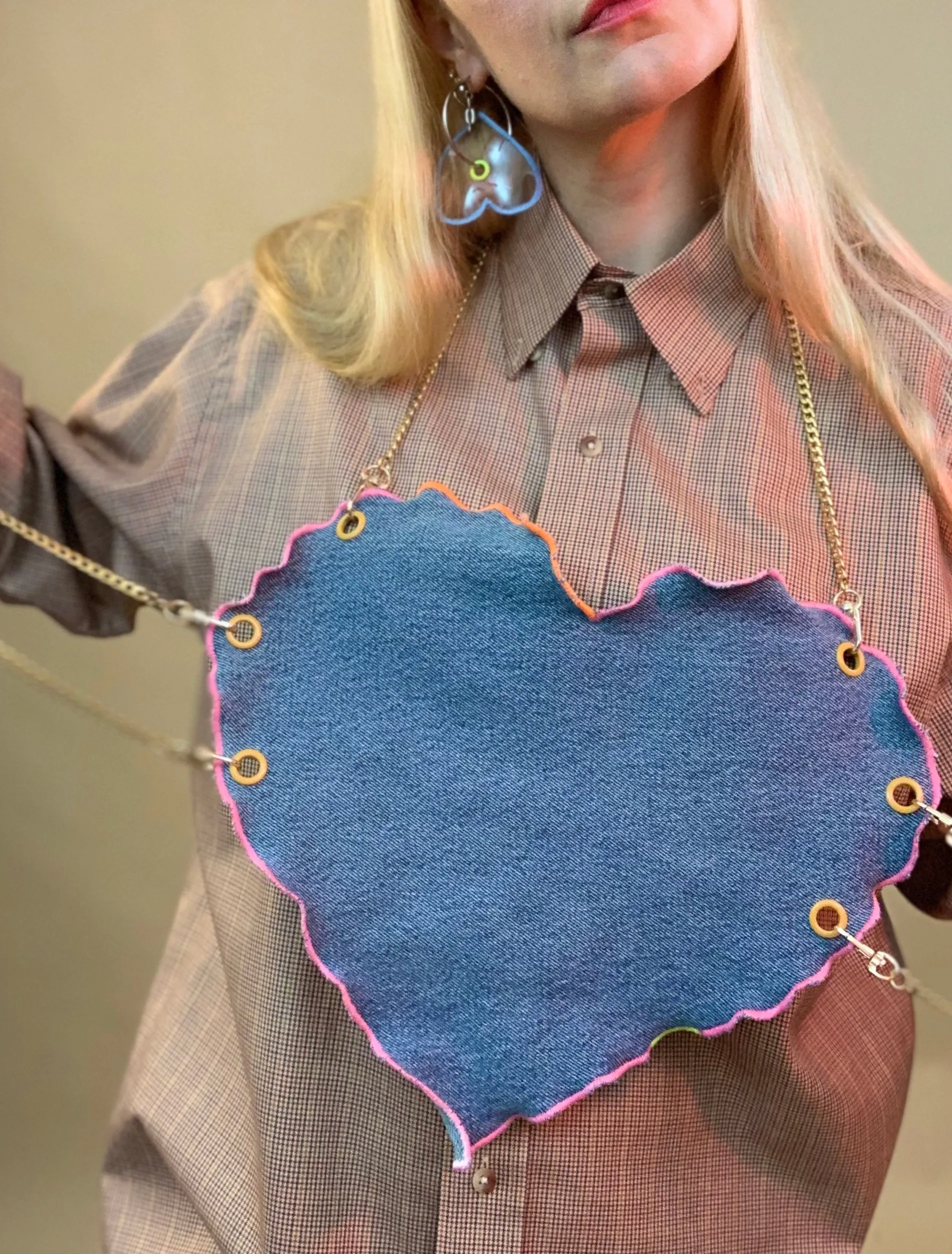 Heart bib top