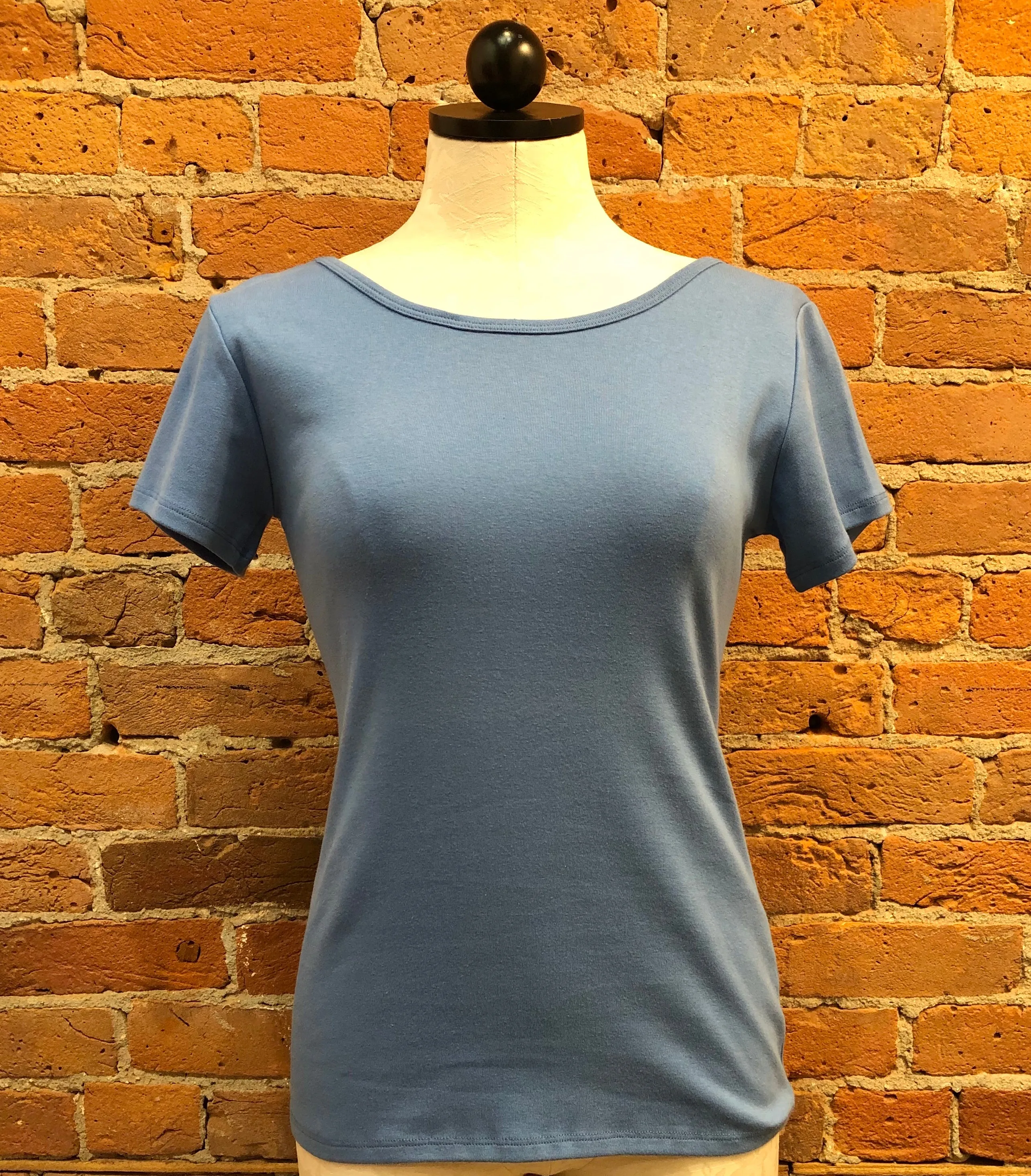 Necessitees t-shirt, reversible scoop short-sleeve